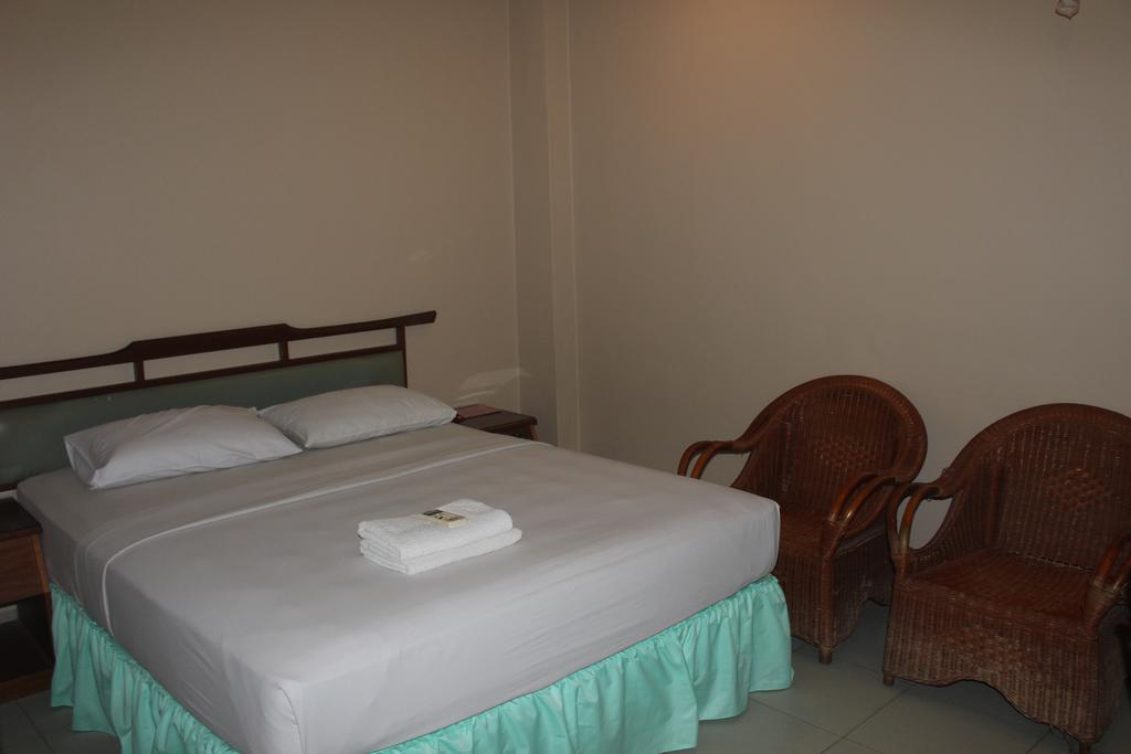 Star 2* Batam