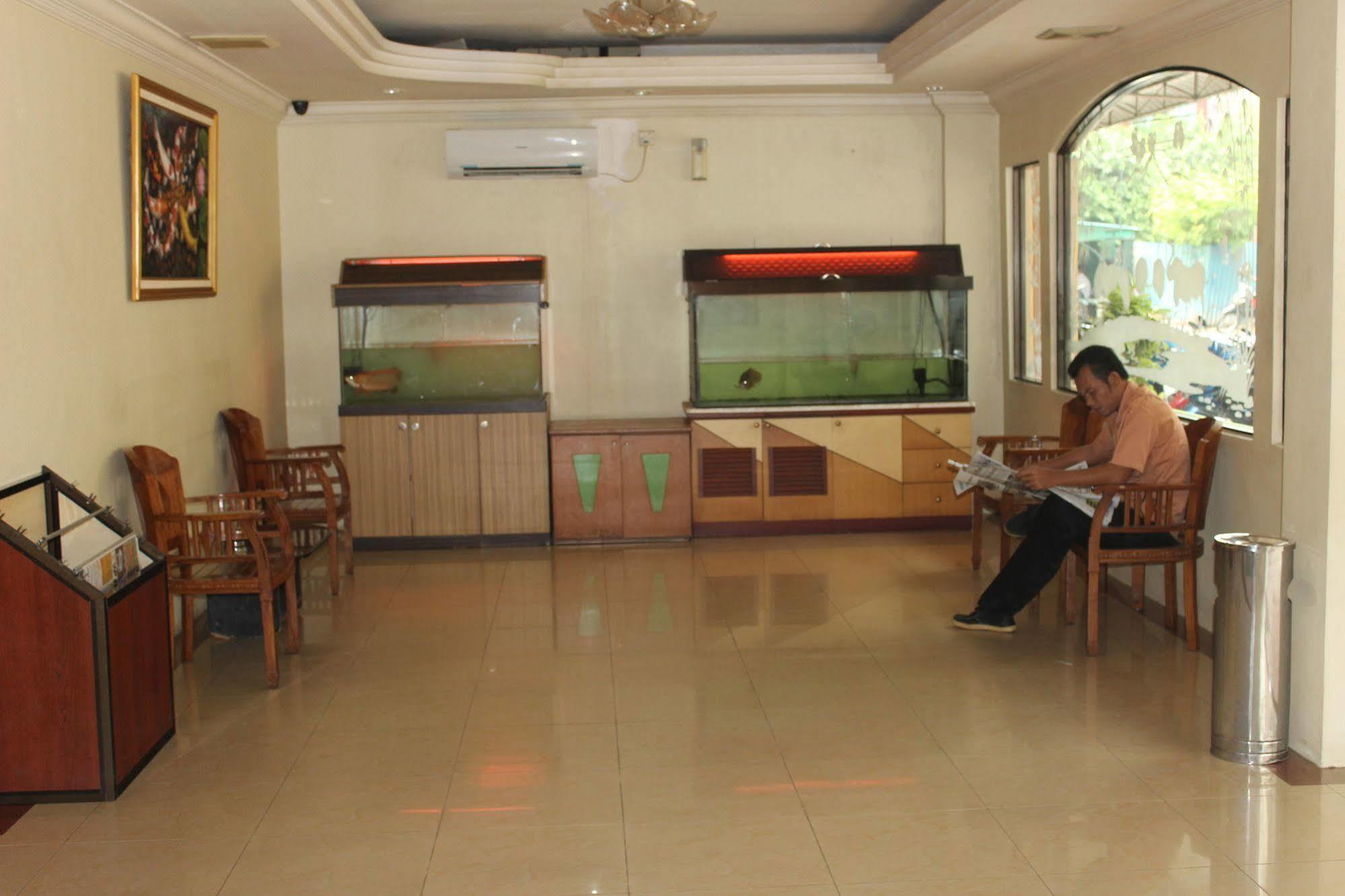 Hotel Star 2*